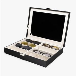 << diff black case >>